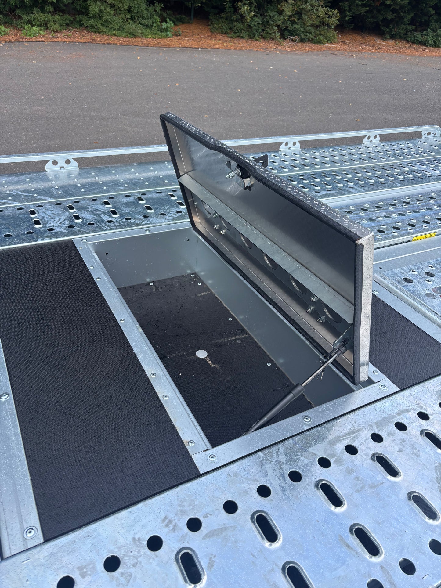 2025 Brian James T6 T-Transporter 5.5m x 2.24m