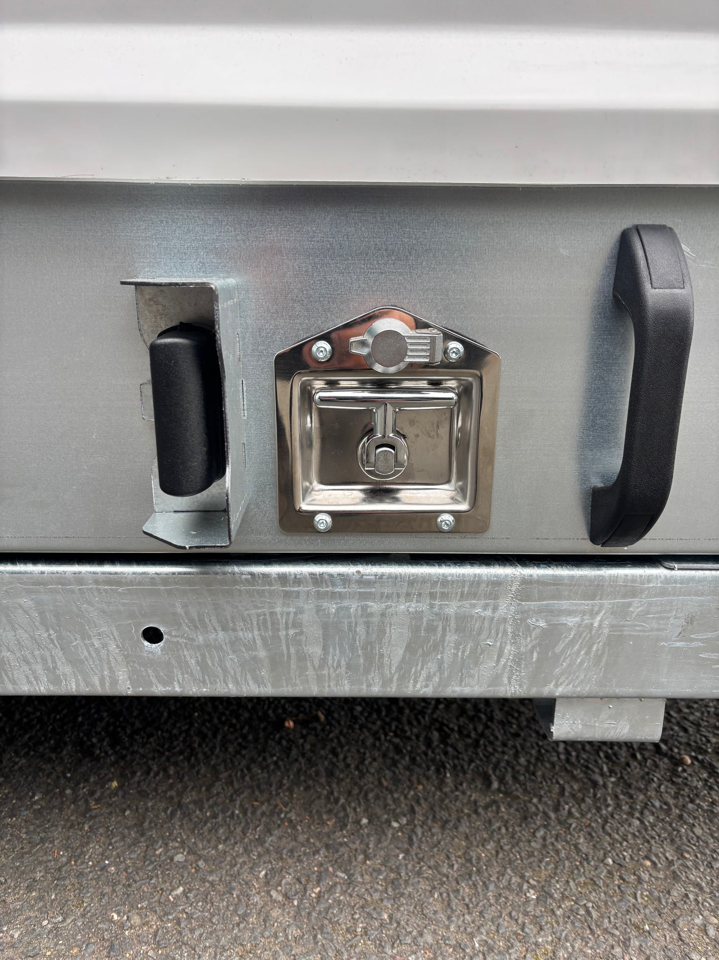 2025 Brian James RS3 Race Shuttle 3 4.7m x 1.95m